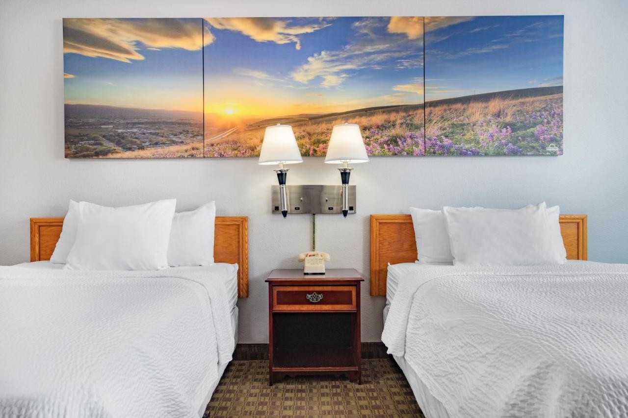 Days Inn By Wyndham Cambridge Dış mekan fotoğraf